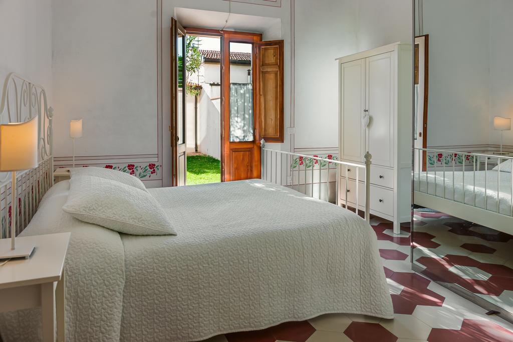 Villino Ermione Hotel Марина ди Пиза Стая снимка